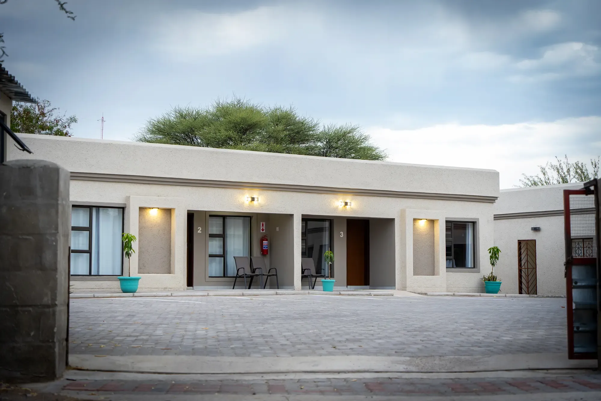 Mango Self-catering Apartments seen from the front gate